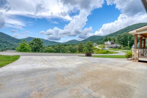 25 Ivy Log Heights Spur Young Harris GA 30582