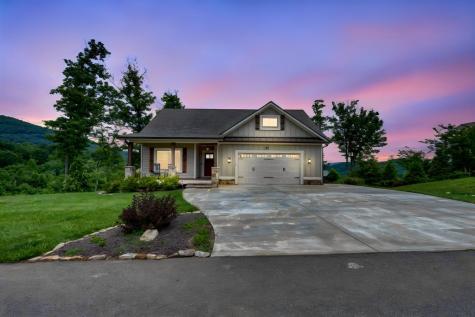 25 Ivy Log Heights Spur Young Harris GA 30582
