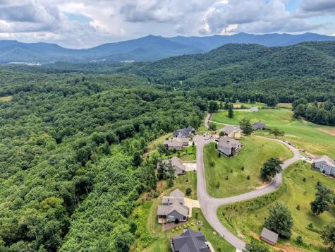 25 Ivy Log Heights Spur Young Harris GA 30582