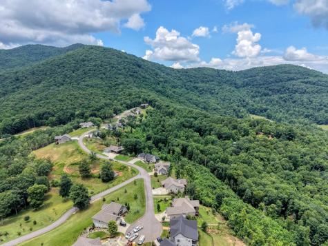 25 Ivy Log Heights Spur Young Harris GA 30582