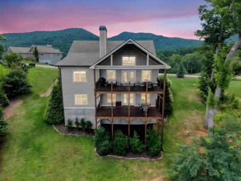25 Ivy Log Heights Spur Young Harris GA 30582