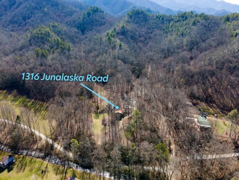 1316 Junaluska Road Andrews NC 28901