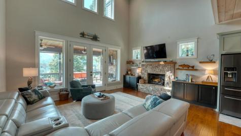 31 Elf School Lane Hayesville NC 28904