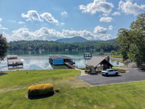 31 Elf School Lane Hayesville NC 28904
