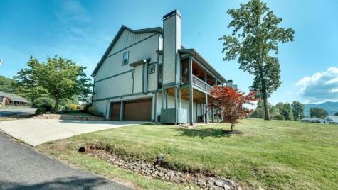 31 Elf School Lane Hayesville NC 28904