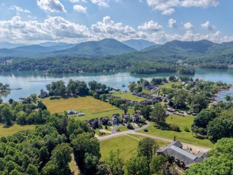 31 Elf School Lane Hayesville NC 28904