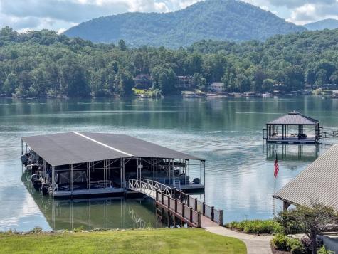31 Elf School Lane Hayesville NC 28904