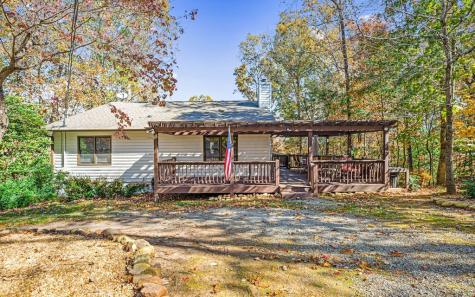 30 Chickasaw Court Ellijay GA 30540
