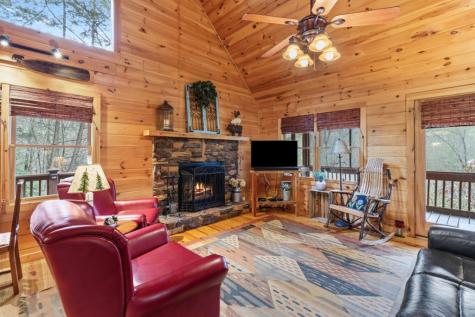 1204 Brookhaven Lane Blue Ridge GA 30513