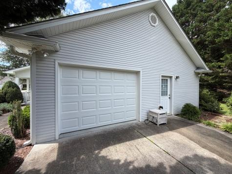 4 Lance Lane Blue Ridge GA 30513