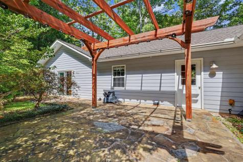 6961 Woodlake Circle Young Harris GA 30582