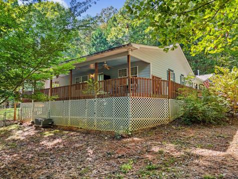 6961 Woodlake Circle Young Harris GA 30582