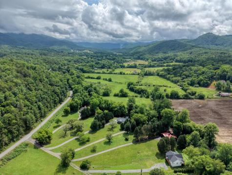 33 Tusquittee Valley Lane Hayesville NC 28904
