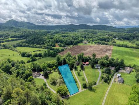 33 Tusquittee Valley Lane Hayesville NC 28904