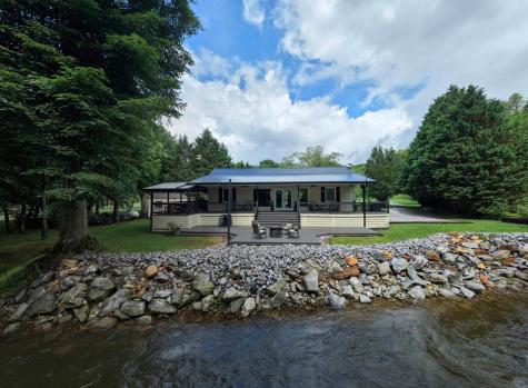 33 Tusquittee Valley Lane Hayesville NC 28904