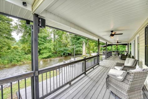33 Tusquittee Valley Lane Hayesville NC 28904