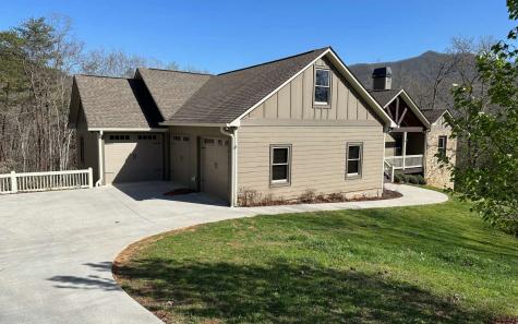4226 Asheland Overlook Young Harris GA 30582