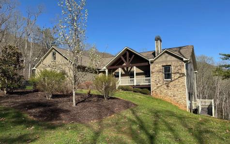 4226 Asheland Overlook Young Harris GA 30582