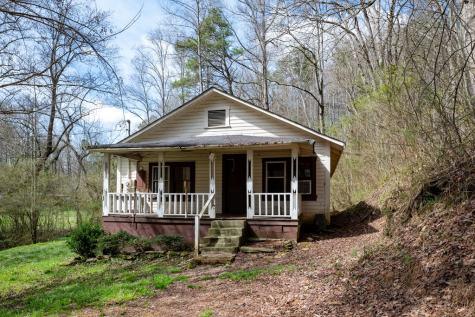 1018 Tails Creek Road Ellijay GA 30540