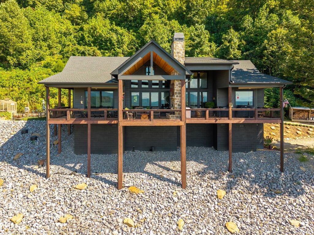 100 Little Den Lane Murphy NC 28906