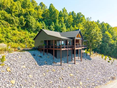 100 Little Den Lane Murphy NC 28906