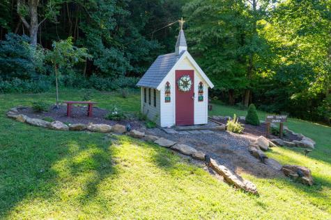 100 Little Den Lane Murphy NC 28906