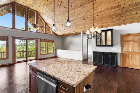 175 Bear Trace Road Brasstown NC 28902