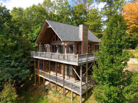 175 Bear Trace Road Brasstown NC 28902