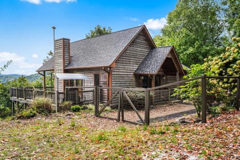 175 Bear Trace Road Brasstown NC 28902