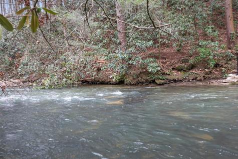 Lt 16 Navajo Trail Mccaysville GA 30555