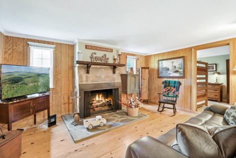 167 Halls Hidden Cove Suches GA 30572