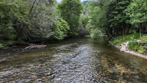 167 Halls Hidden Cove Suches GA 30572