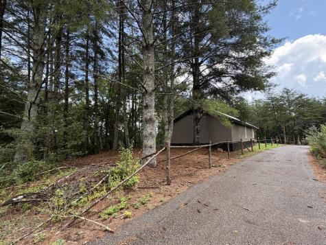165, 157 Barker Circle Copperhill TN 37317