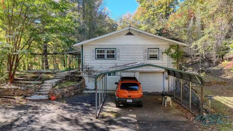 197 Pounding Mill Connector Hayesville NC 28904