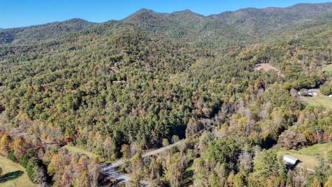 197 Pounding Mill Connector Hayesville NC 28904