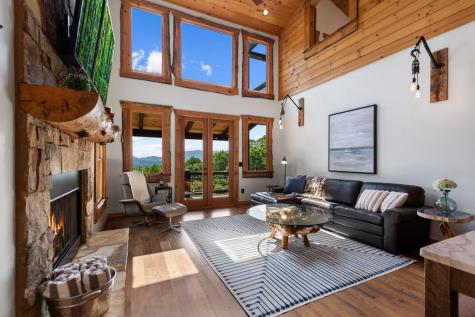 128 Amy Creek Circle Ellijay GA 30540