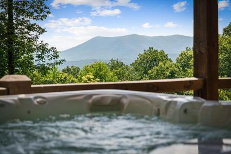 128 Amy Creek Circle Ellijay GA 30540