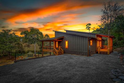 580 Windy Valley Lane Blue Ridge GA 30513