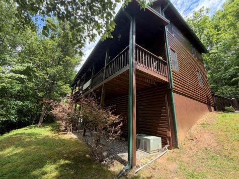 728 Deer Lane Hiawassee GA 30546
