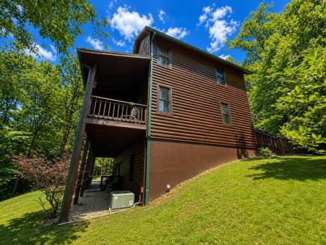 728 Deer Lane Hiawassee GA 30546