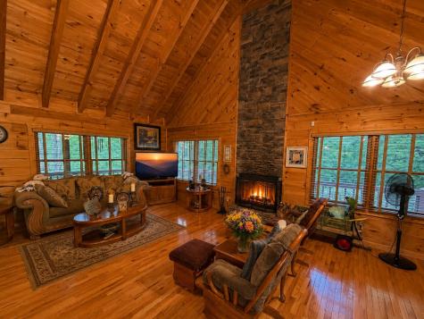 728 Deer Lane Hiawassee GA 30546