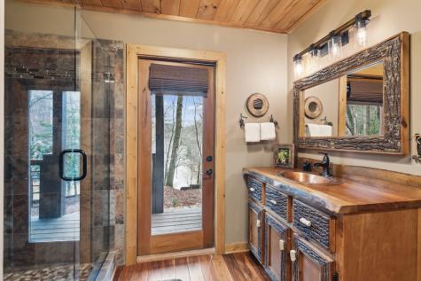 161 Neaptide Drive Ellijay GA 30540