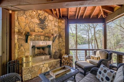 161 Neaptide Drive Ellijay GA 30540
