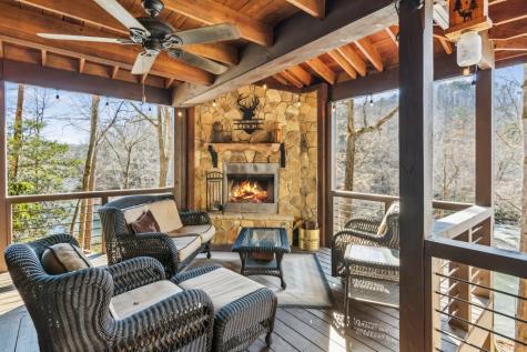 161 Neaptide Drive Ellijay GA 30540