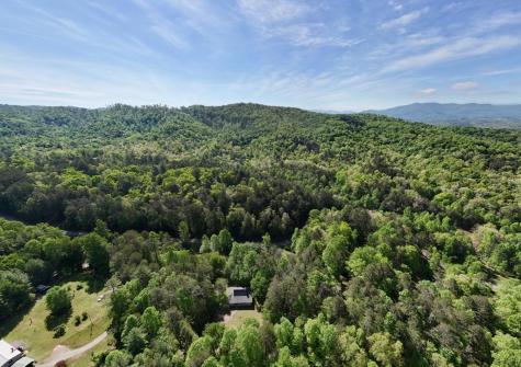 1493 Greasy Creek Road Brasstown NC 28902