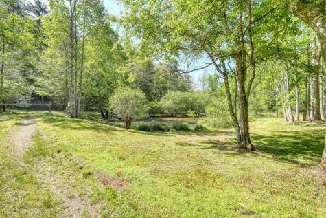 1493 Greasy Creek Road Brasstown NC 28902