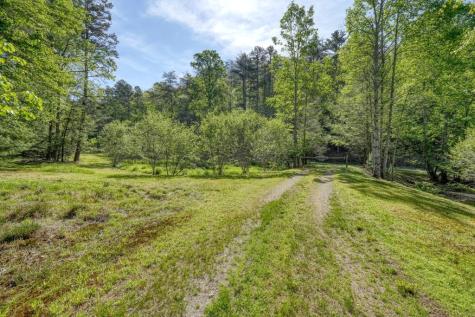 1493 Greasy Creek Road Brasstown NC 28902