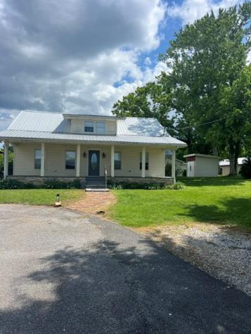 17 Town Square Road Morganton GA 30560
