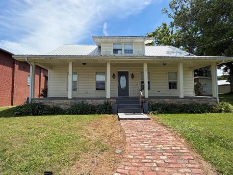 17 Town Square Road Morganton GA 30560
