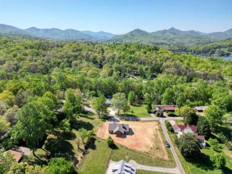 774 Bugscuffle Road Hiawassee GA 30548